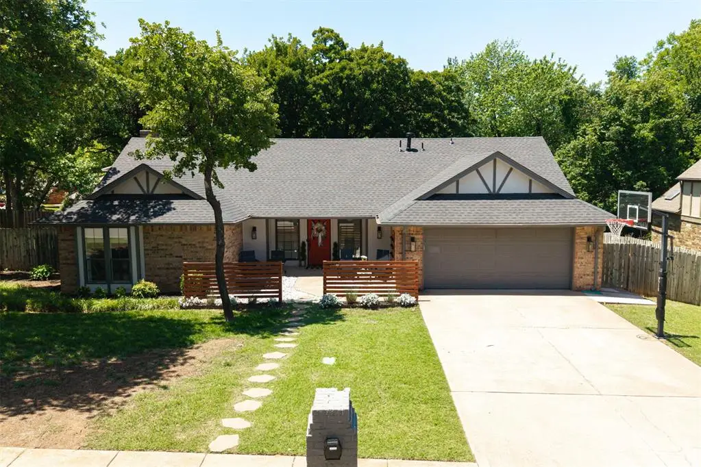 3725 Coachlight Drive, Edmond, OK 73013 - #1