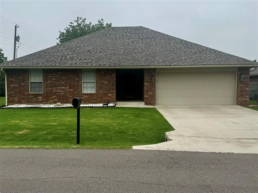 209 Williams Avenue, Tuttle, OK 73089 - #1