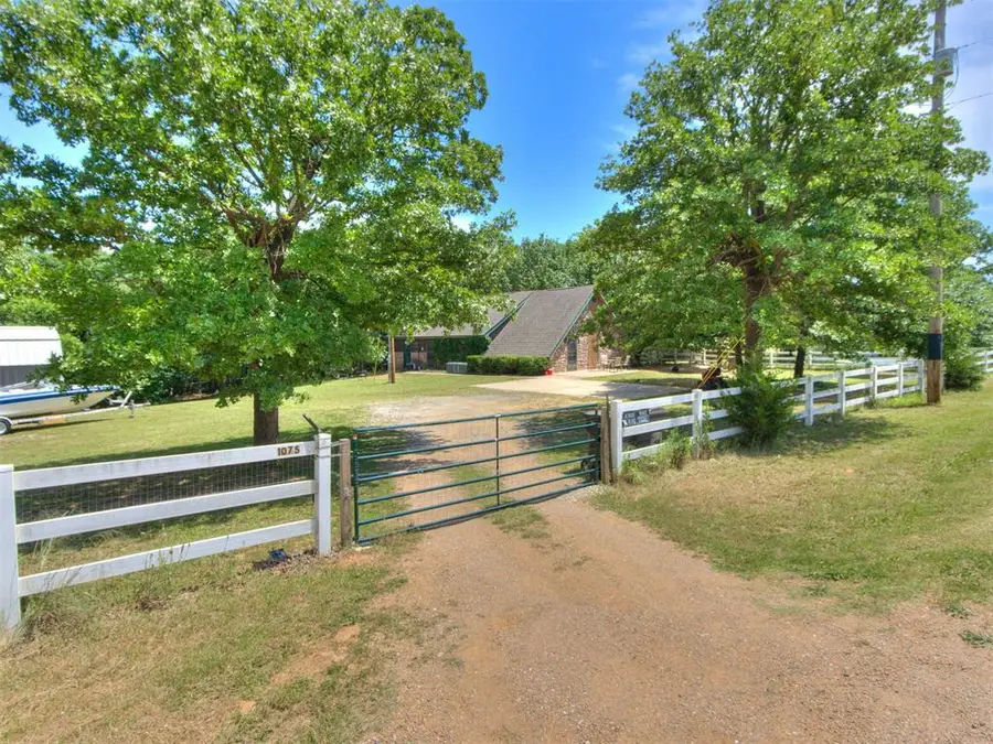 1075 Wildfire Drive, Norman, OK 73026 - #3