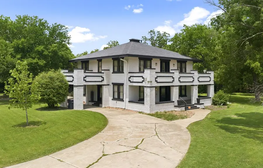 1303 NW Harris Street, Ardmore, OK 73401 - #2