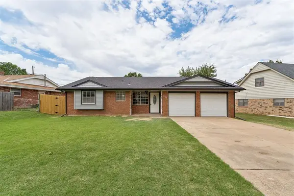 204 N Ranchwood Boulevard, Yukon, OK 73099