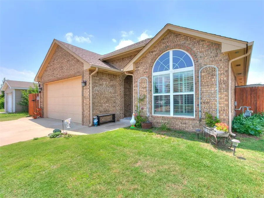 1613 Ginger Avenue, Moore, OK 73160 - #2