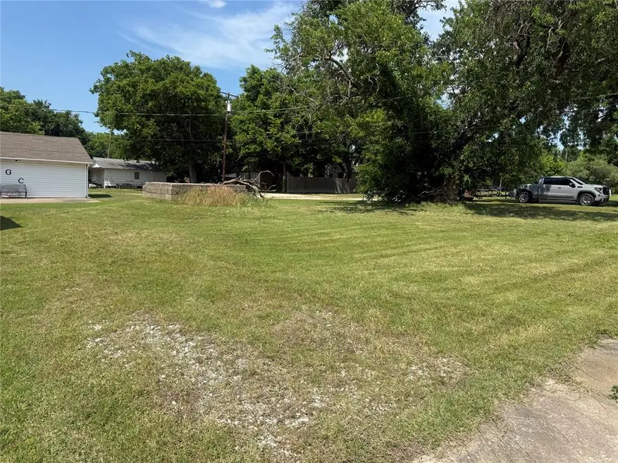 417 W 8th Street, Wewoka, OK 74884 - #3