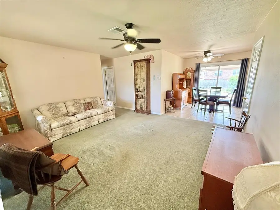 1016 W Peebly Drive, Midwest City, OK 73110 - #2