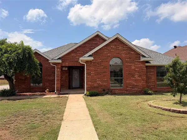 9313 Southlake Drive, Oklahoma City, OK 73159