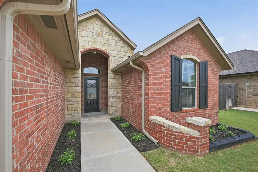 505 Pinewood Drive, Moore, OK 73160 - #3