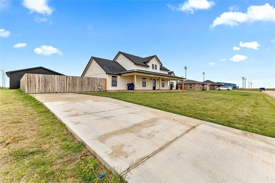 300 Murrel Avenue, Okeene, OK 73763 - #3