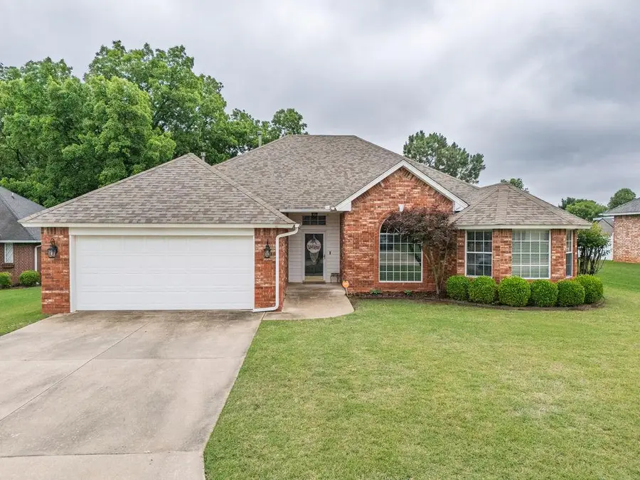 1503 Berkshire Place, Shawnee, OK 74804 - #2