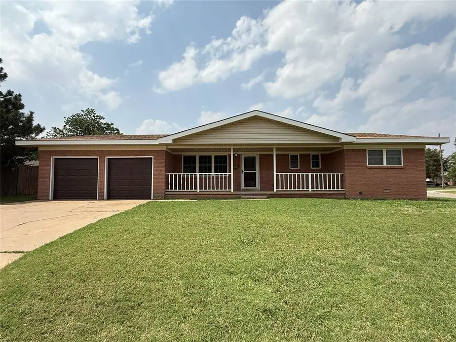1609 Lincoln Street, Altus, OK 73521 - #2