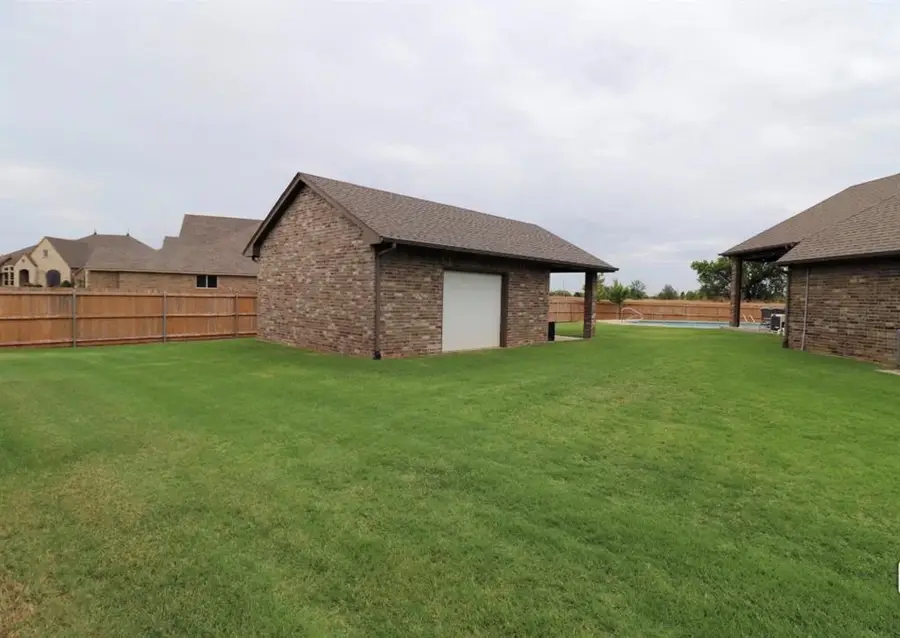 14600 Wayfield Circle, Oklahoma City, OK 73142 - #2
