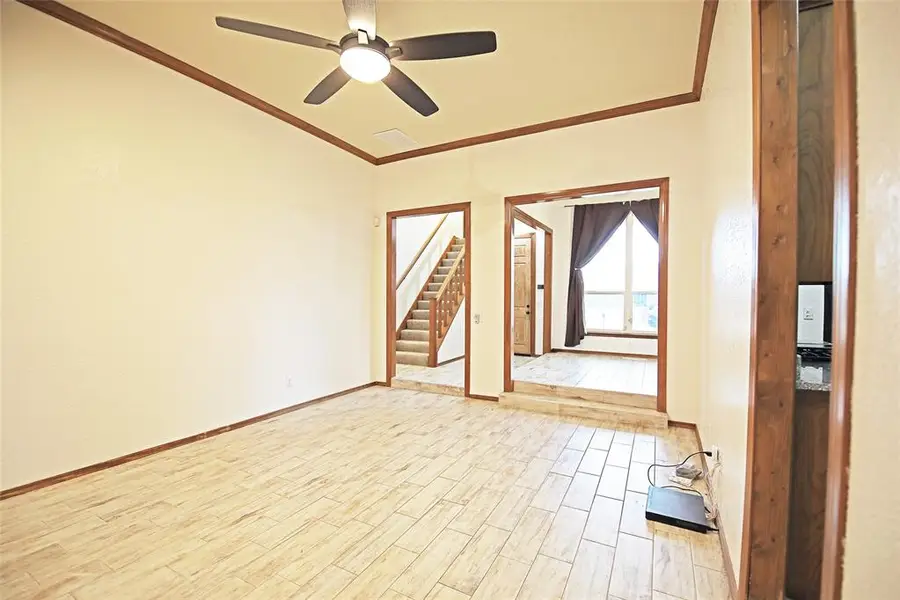 9301 Buttonwood Avenue, Moore, OK 73160 - #3