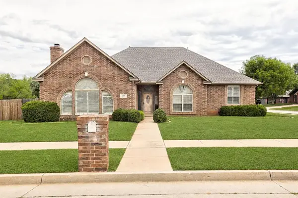 1801 Churchill Road, Yukon, OK 73099