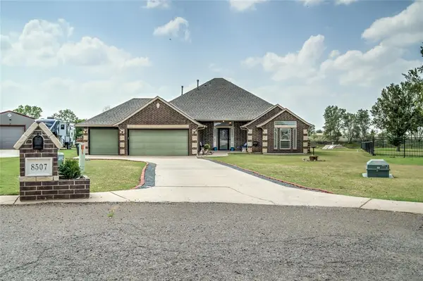 8507 Hudson Lane, Piedmont, OK 73078