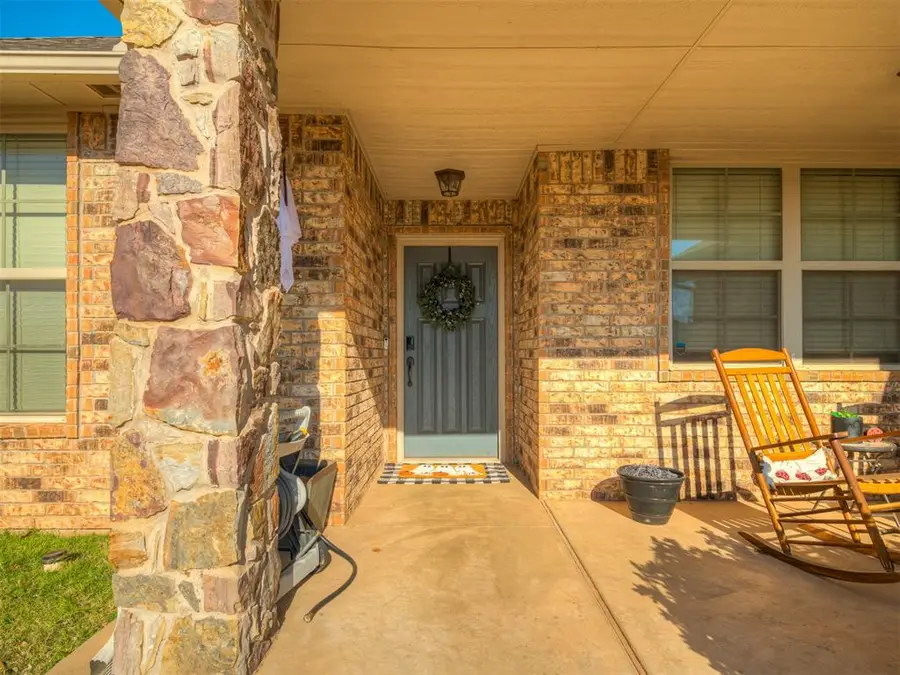 1858 N Main Street, Blanchard, OK 73010 - #2
