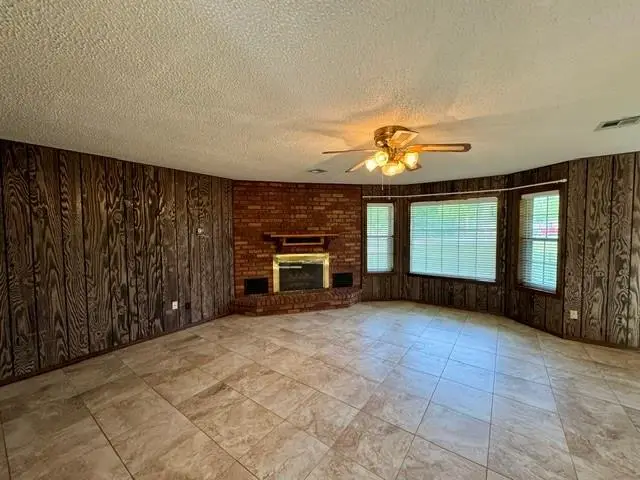 509 Mayfair Way, Ada, OK 74820 - #2