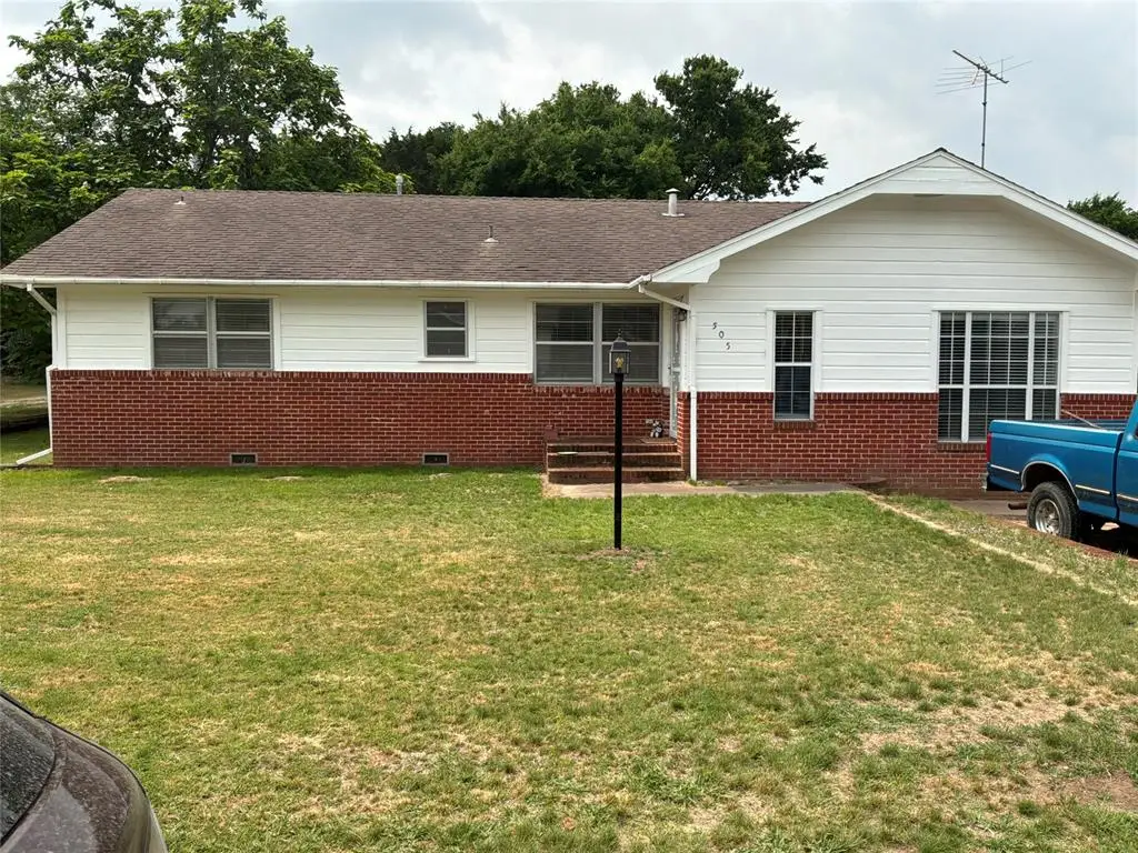 505 W Harrison Street, Maud, OK 74854 - #1