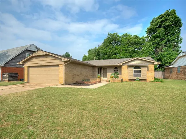 3205 N Shannon Avenue, Bethany, OK 73008