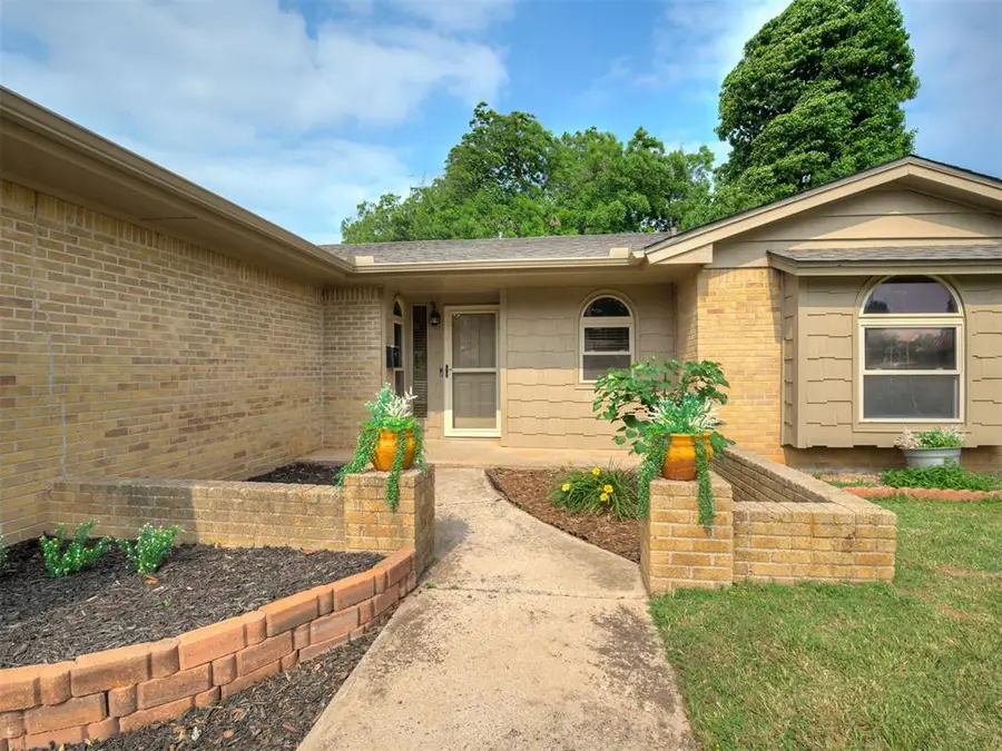 3205 N Shannon Avenue, Bethany, OK 73008 - #3