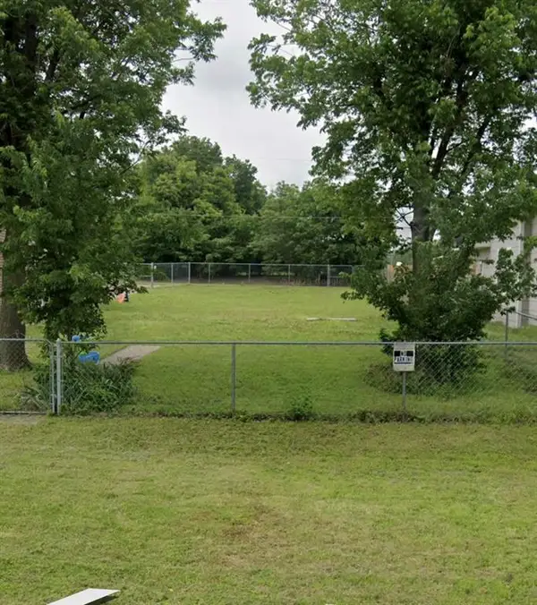 1025 W Colorado Avenue, Chickasha, OK 73018