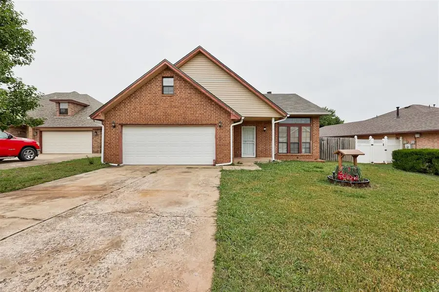 1113 NE 9th Court, Moore, OK 73160 - #2