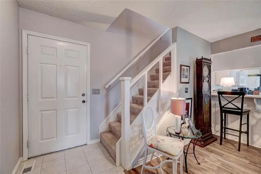 20 Coventry Court, Edmond, OK 73012 - #3
