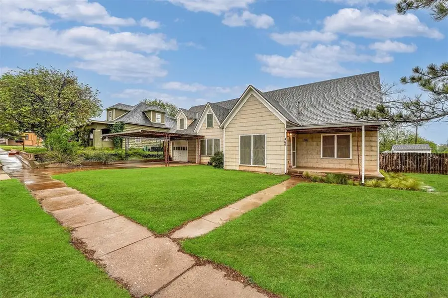 406 N 4th Street, Sayre, OK 73662 - #3