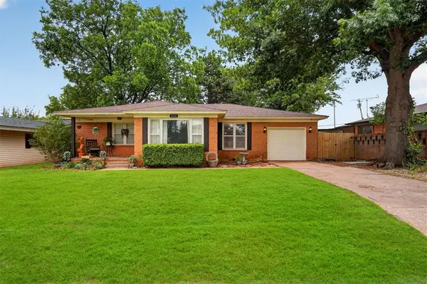 1014 W E Avenue, Elk City, OK 73644