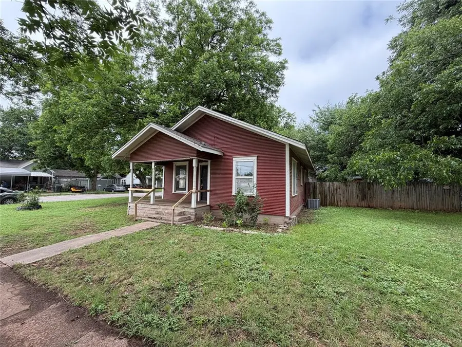 701 E Charles Avenue, Pauls Valley, OK 73075 - #2