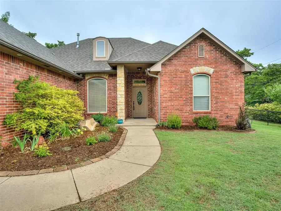 10695 NE 4th Street, Midwest City, OK 73130 - #3