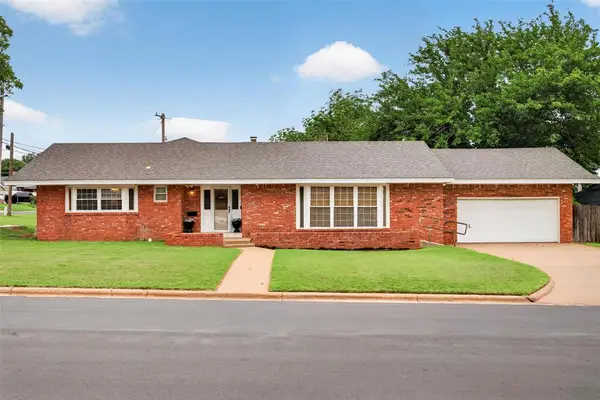 1003 E Proctor Avenue, Weatherford, OK 73096