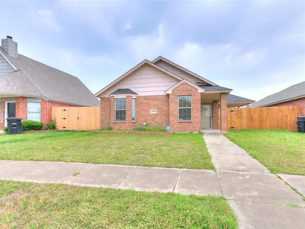 1309 SW 24th Street, Moore, OK 73170