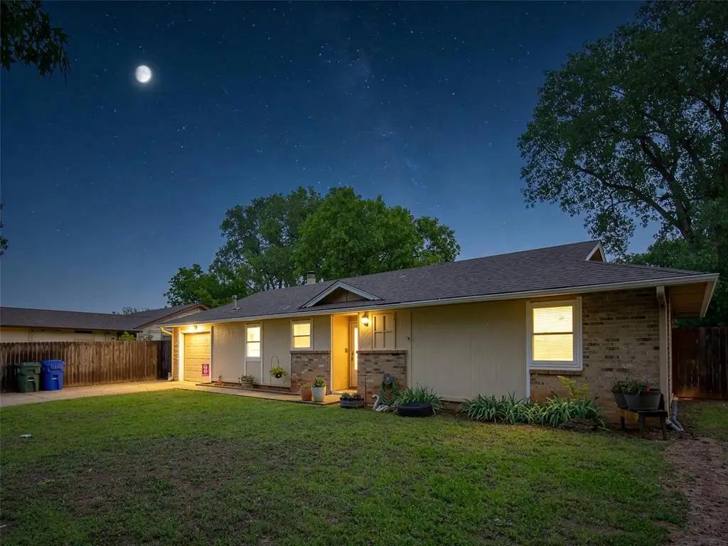 1901 Twin Tree Drive, Norman, OK 73071 - #1