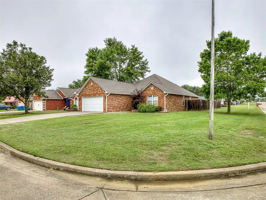 2200 Willow Run, McAlester, OK 74501 - #2