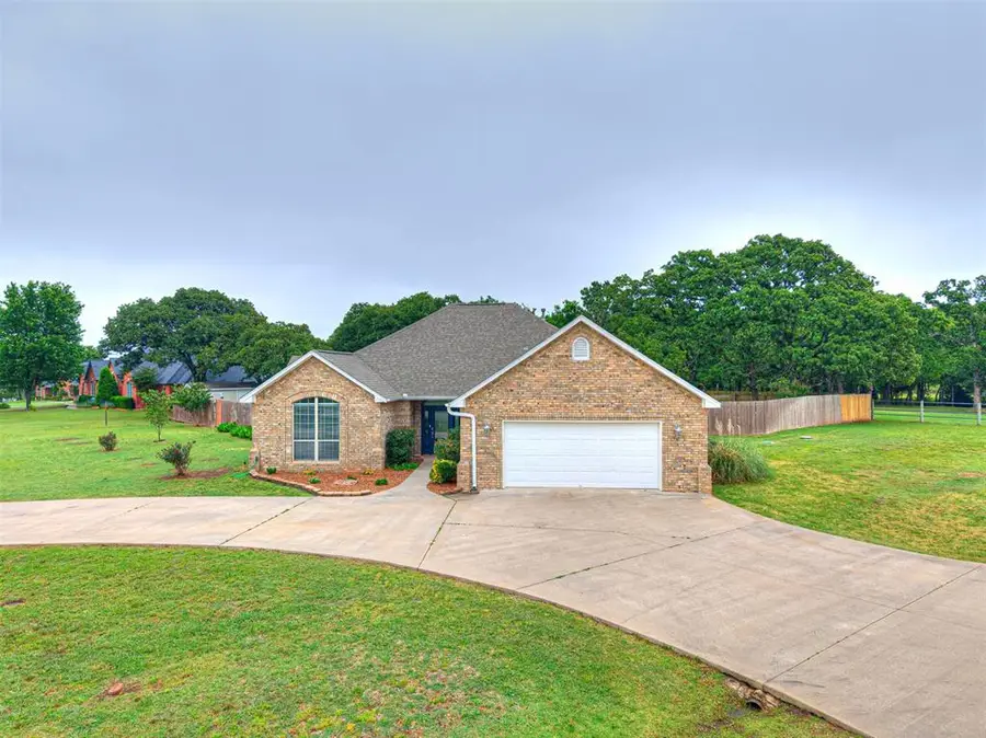 101 Huntington Court, Shawnee, OK 74801 - #2