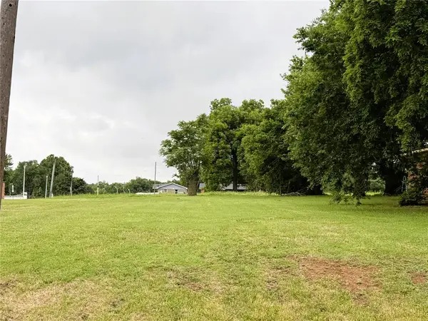 000 E Georgia Avenue, Chickasha, OK 73018