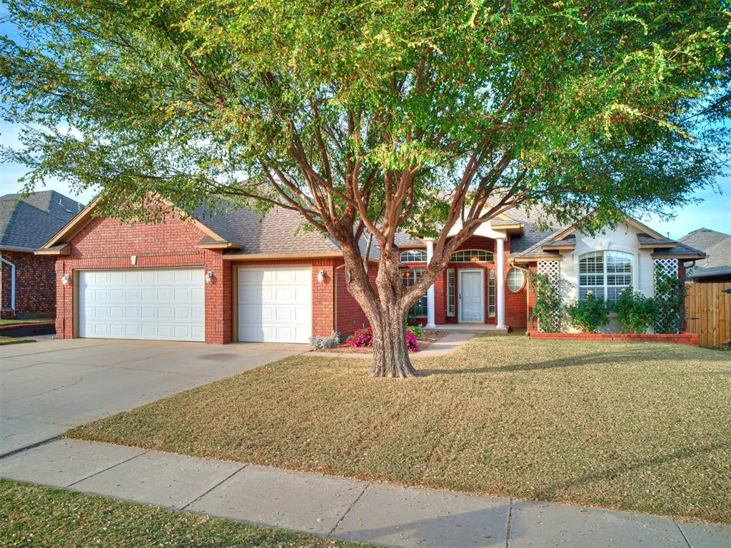 1809 Parkway Drive, Moore, OK 73160 - #1