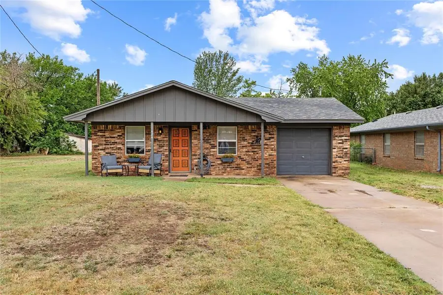 424 S 1st Avenue, Fairview, OK 73737 - #2