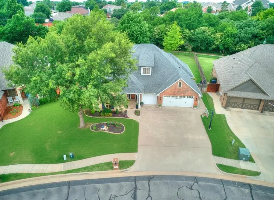 19837 Oakshire Drive, Edmond, OK 73012 - #2