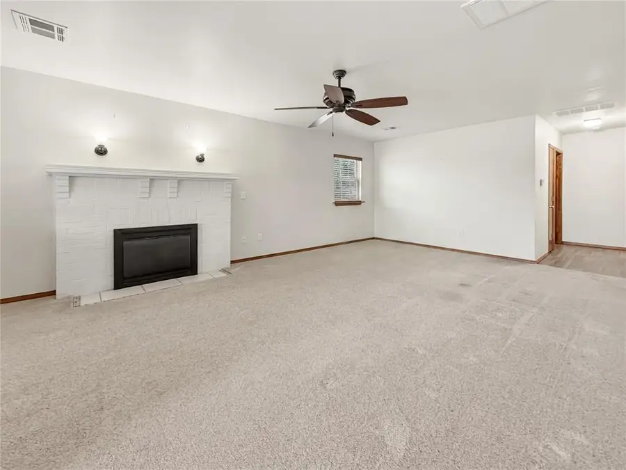 501 S Hoff Avenue, El Reno, OK 73036 - #3
