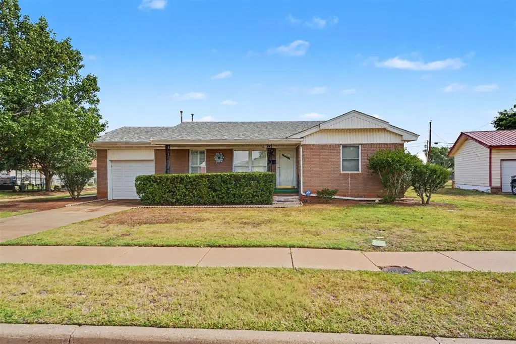 1213 Karen Drive, Altus, OK 73521 - #1