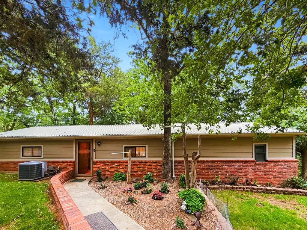 26200 W Elm Street, Calumet, OK 73014 - #1