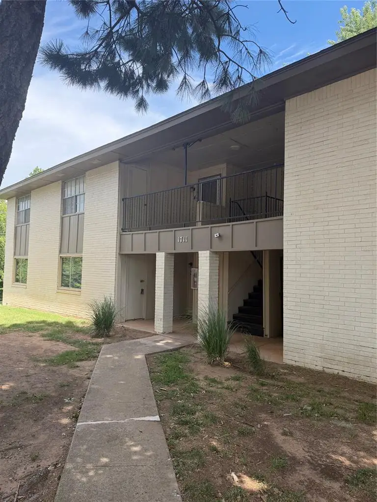 1711 E Lindsey Street #4, Norman, OK 73071 - #1