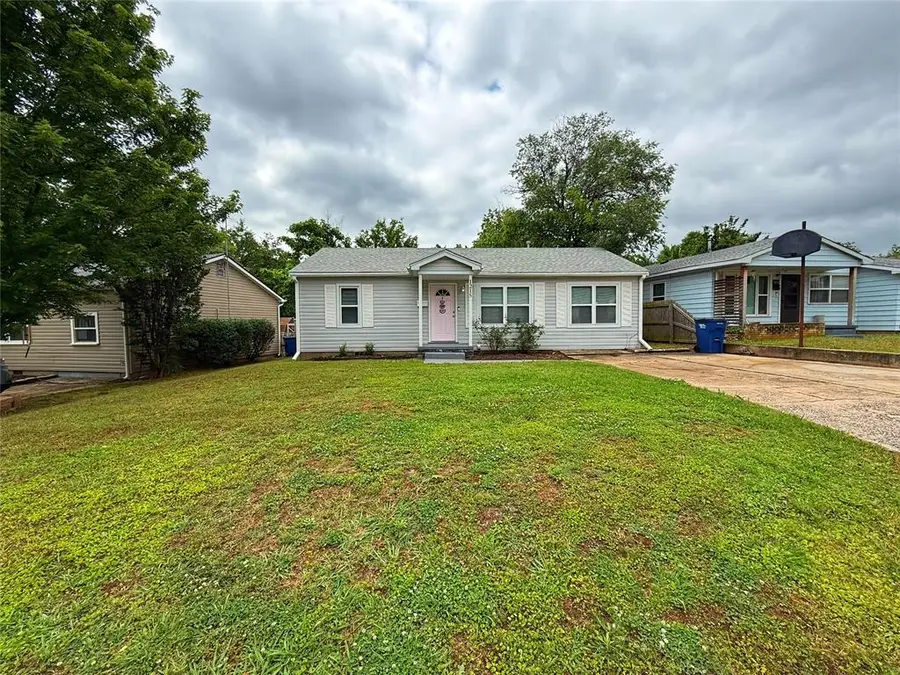 1215 Carol Drive, Shawnee, OK 74804 - #3