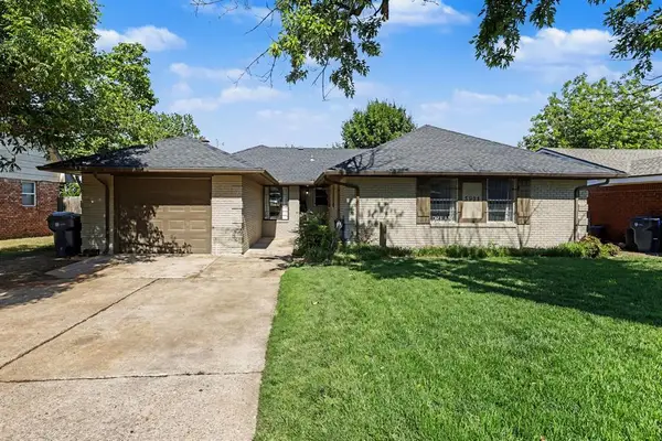 5904 N College Street, Warr Acres, OK 73122