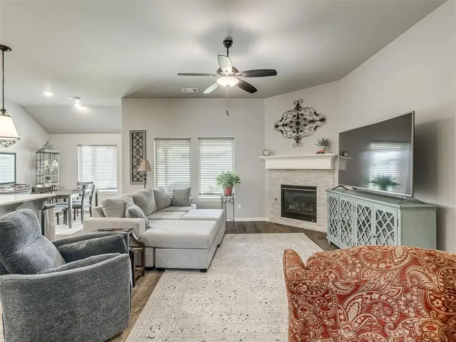 9300 NW 90th Street, Yukon, OK 73099 - #3