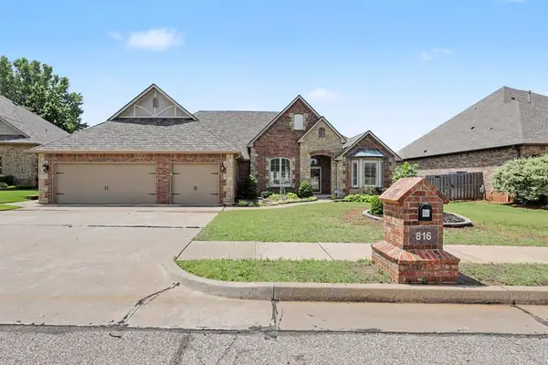 816 Winning Colors Drive, Edmond, OK 73025