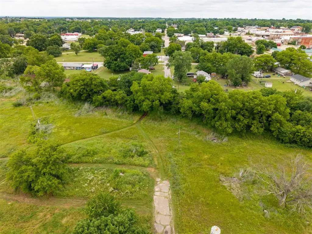6th Street, Prague, OK 74864 - #1