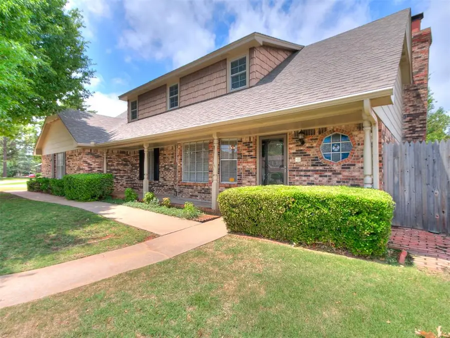 9321 Lansbrook Lane, Oklahoma City, OK 73132 - #2