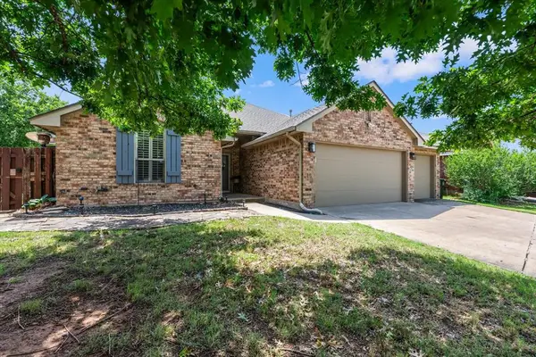 2500 Ozark Trail, Edmond, OK 73003