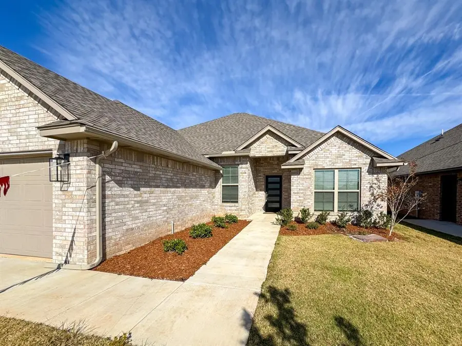 2909 Summit Hollow Circle, Norman, OK 73071 - #2